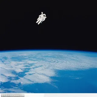 宇航员 太空漫步