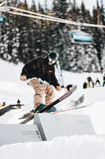 双板滑雪姿势图片