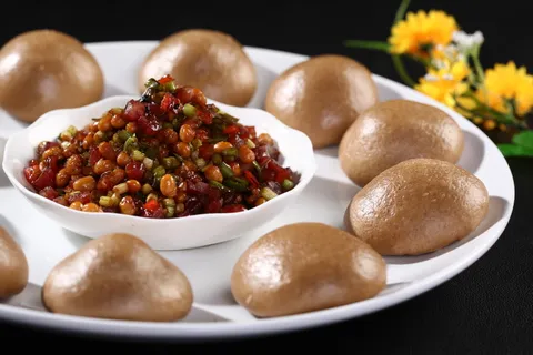 R01468杂粮窝窝头炒腊肉丁 (2)