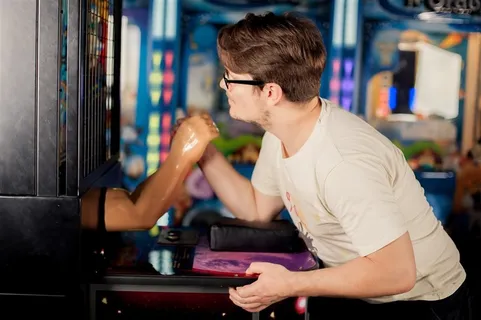 一个国外的男人 一个国外的男人