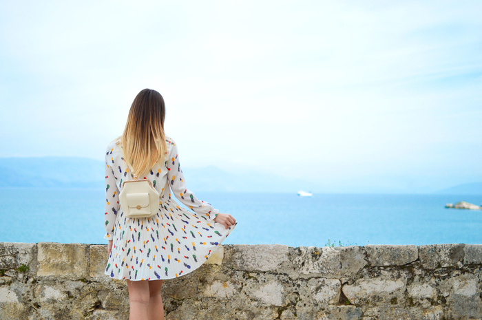 高清国外性感海边美女