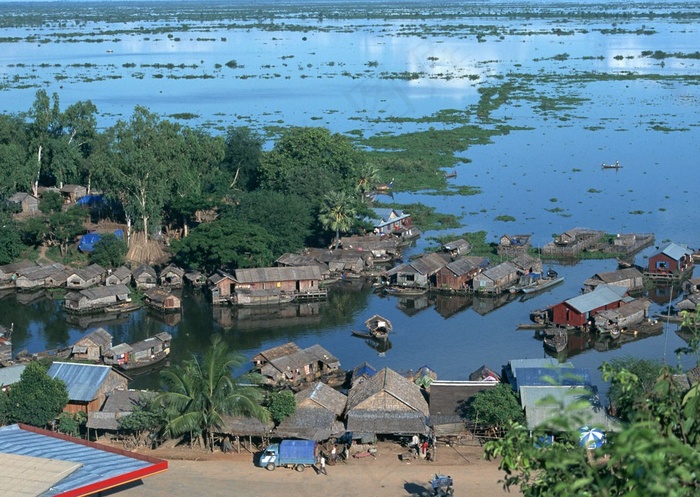 沼泽内的水上乡村