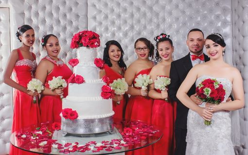 新娘新郎伴娘团图片