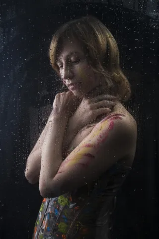 美女彩绘艺术写真摄影图片