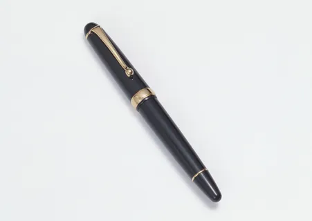 文具用品钢笔 文具用品钢笔