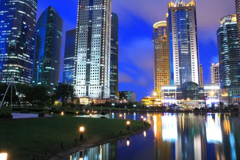 城市夜景高楼图片