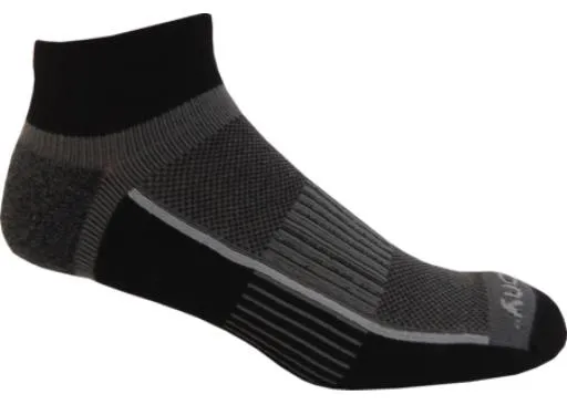 袜子 PNG免抠(1400x1000)