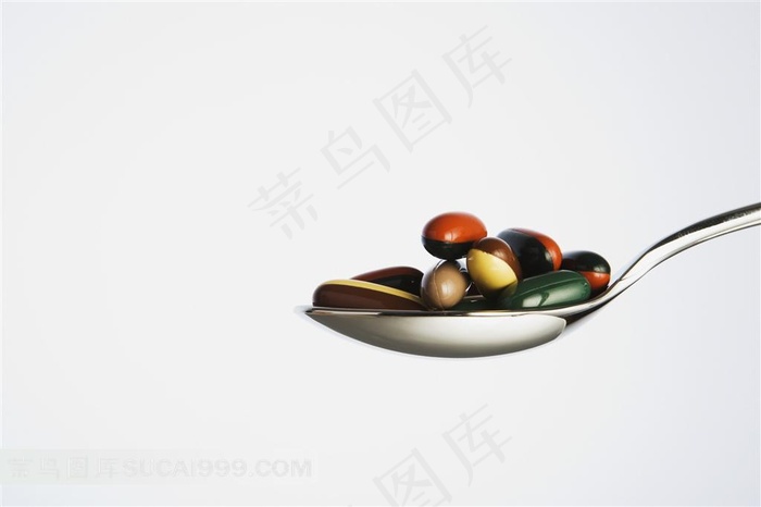 勺子端药素材图片
