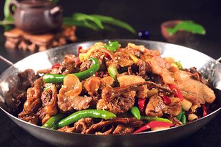 干锅美食焖锅湘菜麻辣香辣纸锅干锅松茸菌