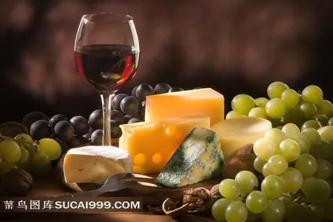 美食系列 - 新鲜美味的奶酪和美酒