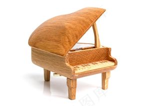 精美的木质钢琴素材图片