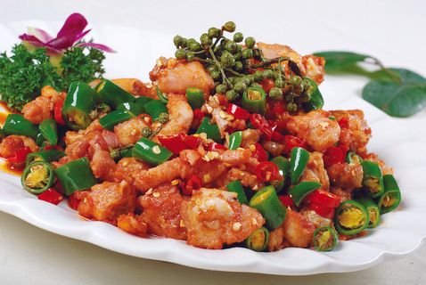 0911CC-613王府井双椒鸡      子鸡细嫩、口感麻辣鲜香 0911CC-613王府井双椒鸡      子鸡细嫩、口感麻辣鲜香