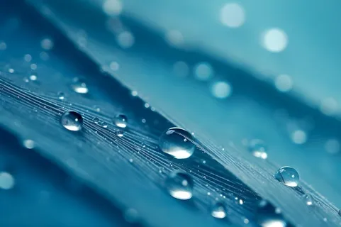 露珠蓝色清新大气背景