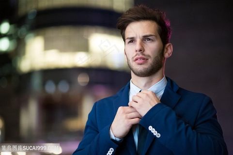 系领带的帅哥图片