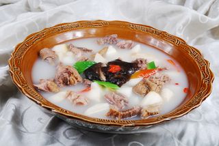 CXC06609一品鲜土鸡 32元