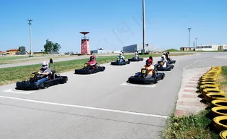 卡丁车运动图片