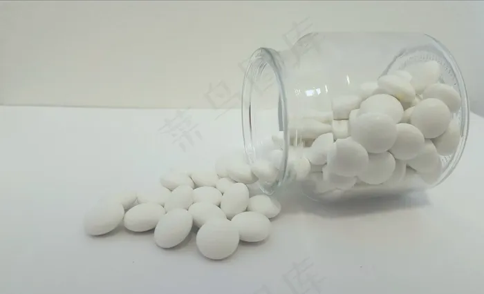 瓶装白色药丸图片