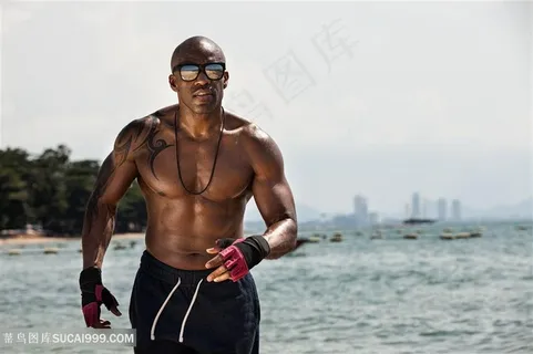 强壮肌肉健身男士高清图