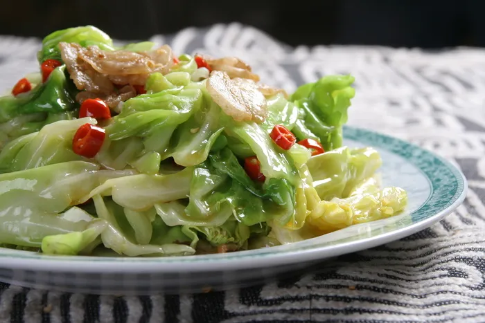 油渣莲白 油渣莲白