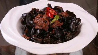 鹿肉炒野生木耳