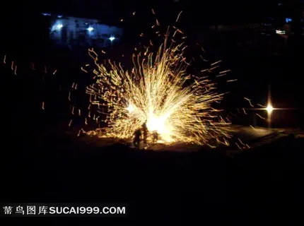 切割绽放的铁火花