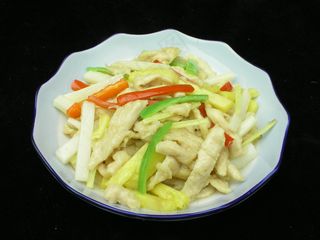 1020凤梨山药炒鸡柳