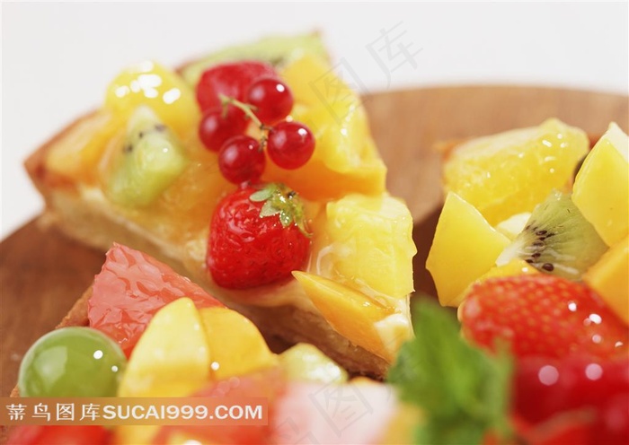 士多啤梨黄桃派