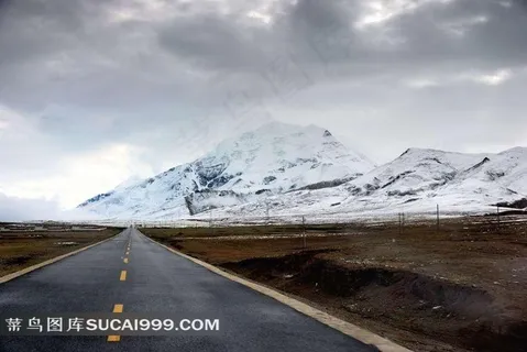 西藏美丽的雪山和公路摄影图片