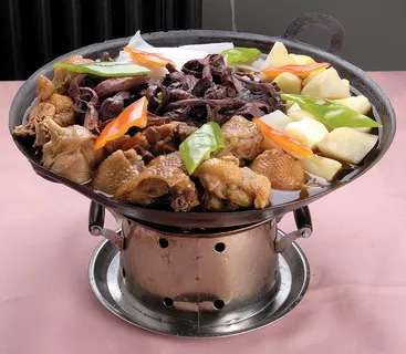 小鸡炖蘑菇 小鸡炖蘑菇