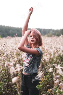 欧美少女户外*写真图片 欧美少女户外*写真图片
