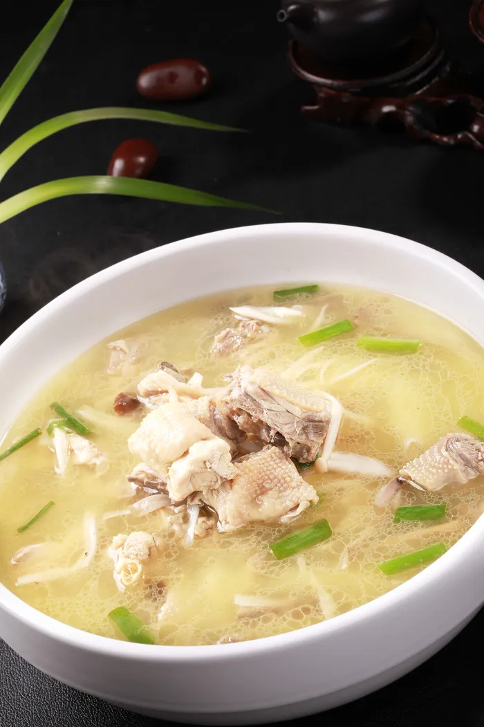 三菌炖土鸡 (2)