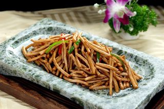 石锅煲类火锅川菜特色菜石锅茶树菇