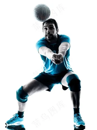 穿蓝色衣服的男人