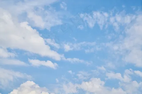 蔚蓝天空飘云背景图片 蔚蓝天空飘云背景图片