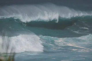 夏威蓝色夷大浪威美亚湾摄影海浪图片