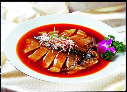 川菜湘菜高清菜谱 红烧鲈鱼 川菜湘菜高清菜谱 红烧鲈鱼