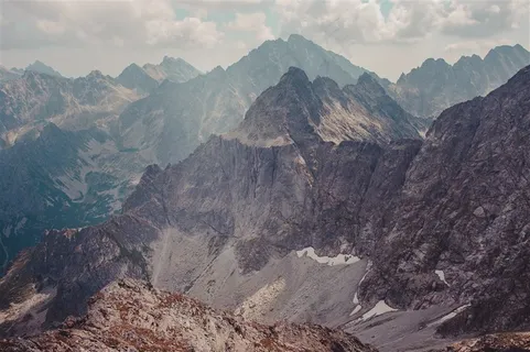 高山林立山川高清摄影图片 高山林立山川高清摄影图片