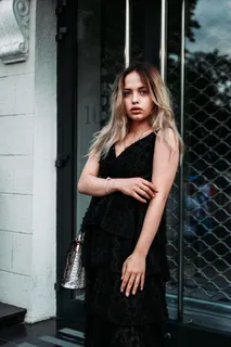 gogo人体高清大胆美女图片