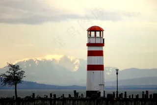 海岸灯塔景观图片