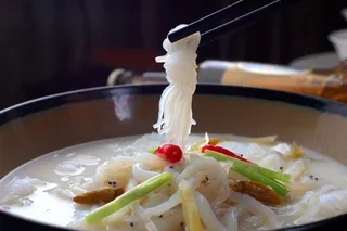 石锅煲类火锅川菜特色菜浓汤银雪煲