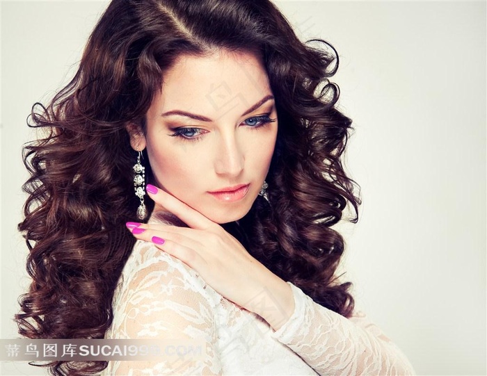 全头卷发发型图片美容图片