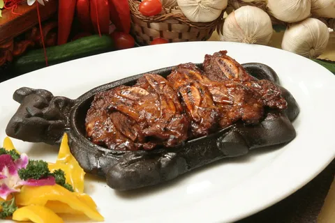 35  黑椒铁板牛仔骨-桃花园