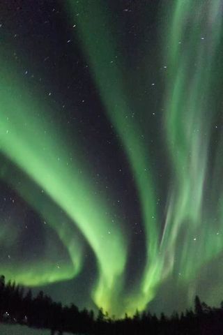 绿色极光壁纸图片