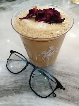 绵云玫瑰拿铁下午茶实拍图片