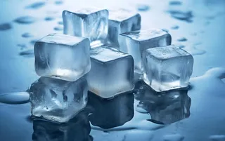 冰块水凉爽背景