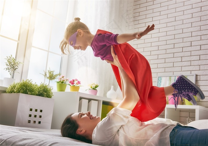 亲子互动中的母女