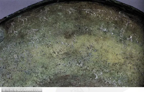 中华传统工艺-雕刻精美的青铜花纹