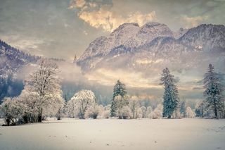 冬天山水背景风景