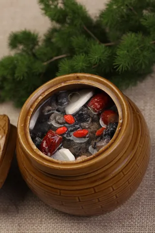 TG00141红枣当归炖乌鸡 (4)