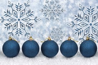蓝色风格圣诞彩球图片